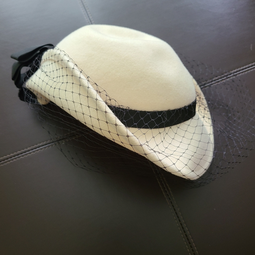 Vintage Doeskin Felt Bollman & Co. Hat With Vail
